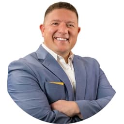 George Simmons headshot George Simmons headshot